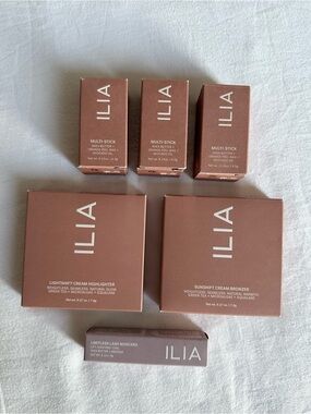 ILIA makeup set blush highlighter bronzer mascara
